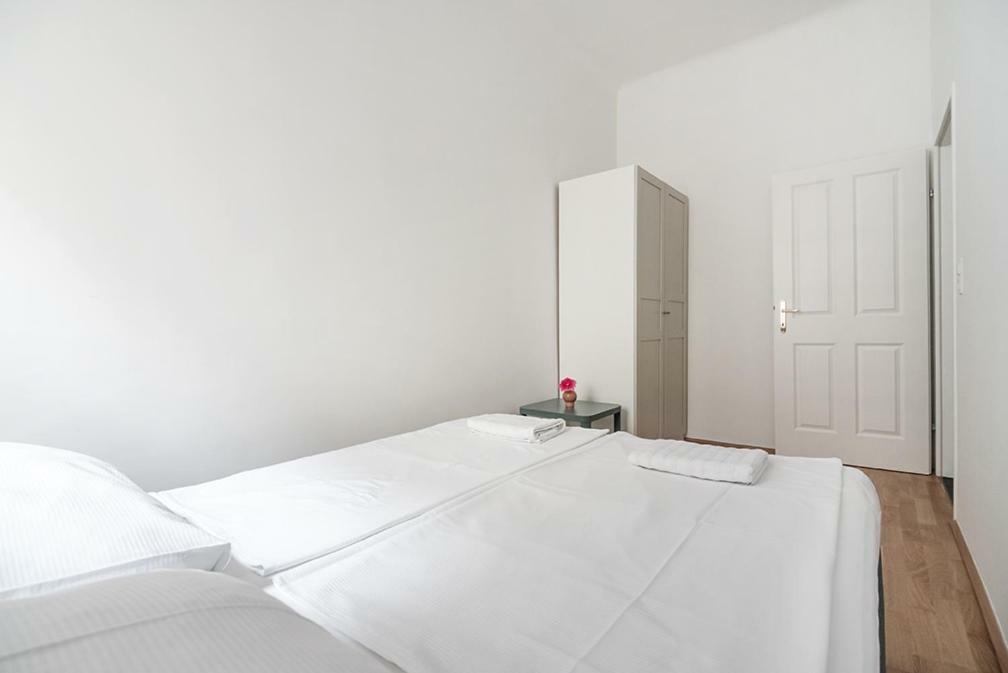 Universum Apartment Виена Екстериор снимка