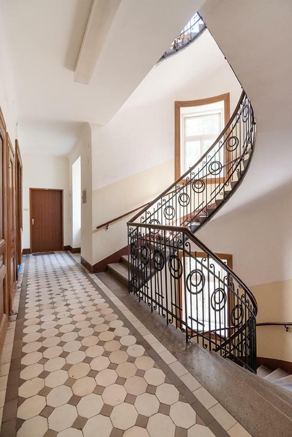 Universum Apartment Виена Екстериор снимка